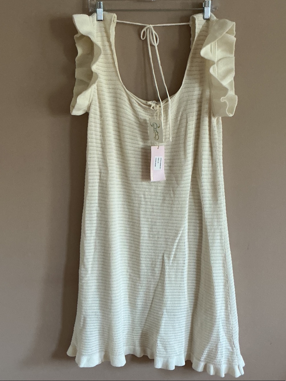 NWTRuffled Sleeve Knit Tank Top in Cream